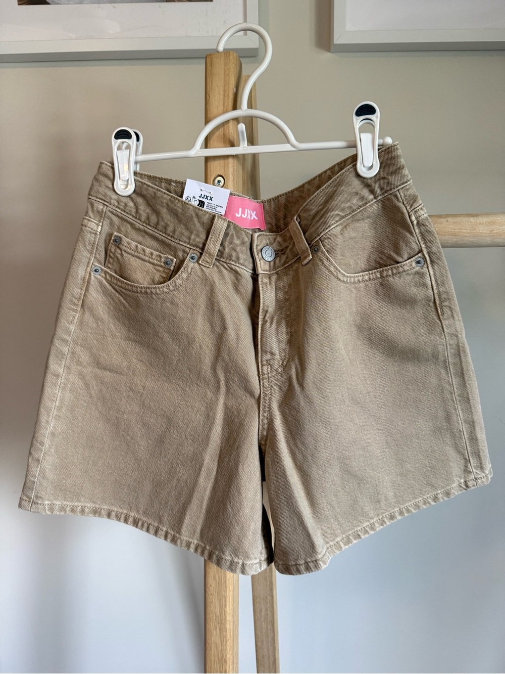 High-Rise khaki Denim Shorts — Relaxed Fit